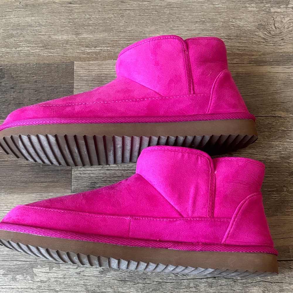 Old Navy Pink Ankle Boots - Picture 2 of 4